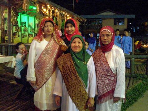 Visit our website and master malay! Our People - Malay | The official travel website for ...