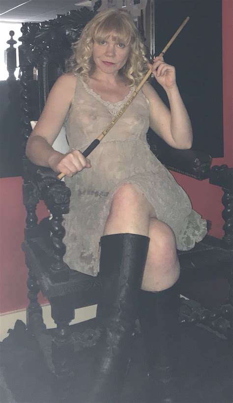 Mistress t black is better. Mistress Angelica on Twitter: "I'm wearing antique lace ...