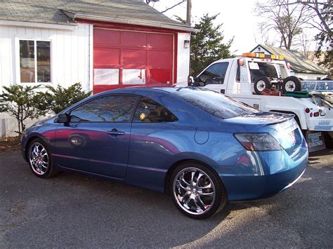 As you read this manual, you will it will give you years of driving pleasure. 2006 Honda Civic - Exterior Pictures - CarGurus