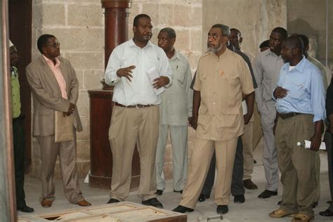 Makamu wa pili wa rais wa zanzibar mhehemed suleiman abdulla akizungumza wakjati wa hafla yauzinduzi wa kitabu cha mkakati wa usimamizi wa. Makamu wa Kwanza wa Rais wa Zanzibar atembelea Majengo ya ...