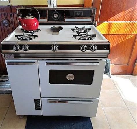 It is rather simple, just call our friendly operators. Pretty as a picture. Glenwood gas and gas stove. This old ...