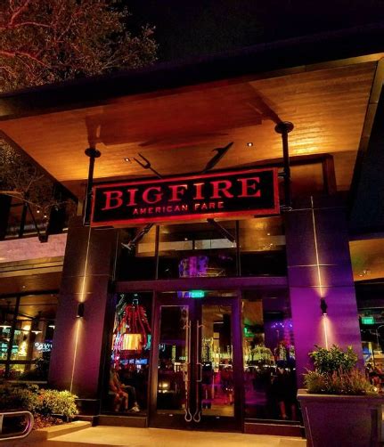 Universal Orlando Opened A Campfire-Themed Restaurant With Tableside S