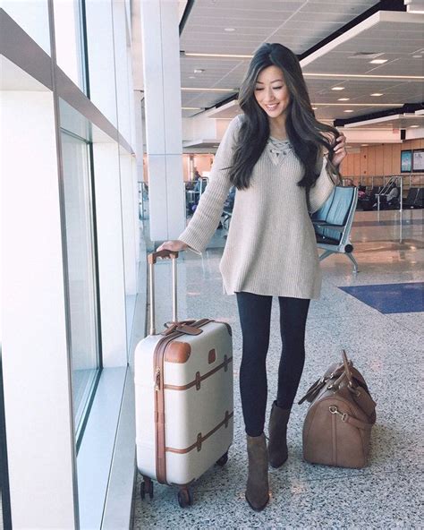21 fall travel outfit ideas from girls who are always on the go eazy glam
