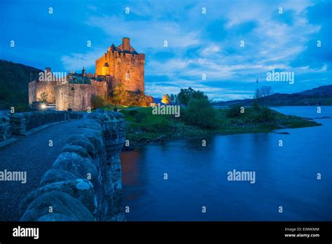 Eilean Donan Castle At Dusk At Loch Duich Scotland Stock Photo Alamy