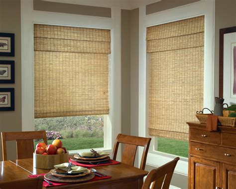 Greater victoria's premier window fashion experts established in 1987, ruffell & brown window covering centre is victoria's innovative leader in the window covering industry. 4 Styles of Window Coverings for Large Windows - HomesFeed