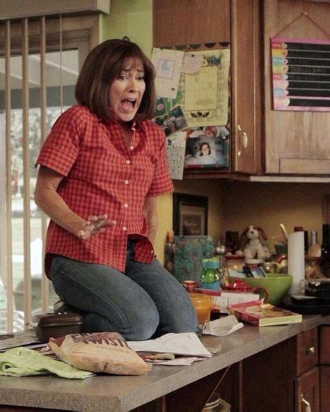 Patricia Heaton As Frankie Heck In The Hit Abc Television Sitcom The