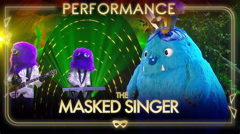 The masked singer is an american reality singing competition talent show that began airing on fox in january 2019. Monster Performs 'Do You Really Want To Hurt Me?' | Season ...