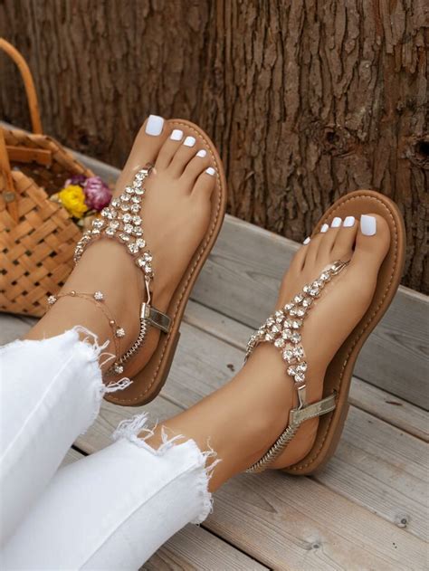 Glamorous Outdoors T Strap Flat Sandals For Women Rhinestone Decor Plain Pvc Toe Post Thong