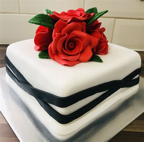 Red Rose Birthday Cake Ruby Wedding Cake Wedding Cakes Rosé Birthday