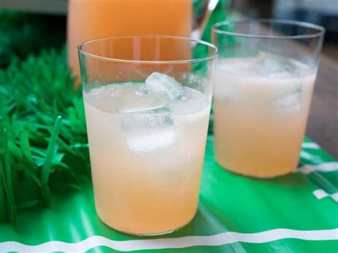 Then, is trisha working on new music and does she plan on touring with her. Tailgate Punch Recipe | Trisha Yearwood | Food Network