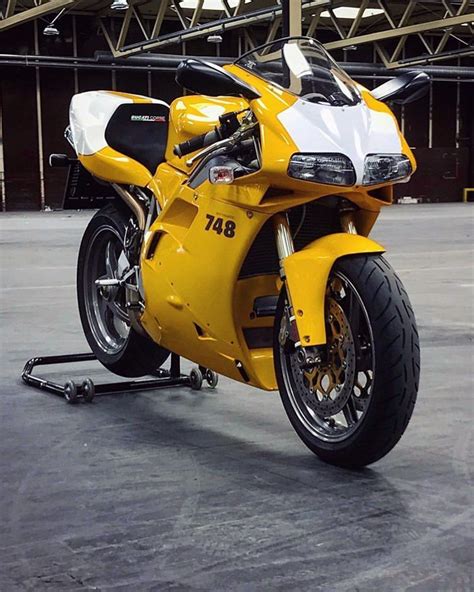 Ducatisoftamburini On Instagram Sharing This Extra Clean Yellow 748 By Craigdent20