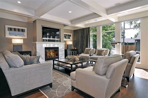 Placing the tv in this area frees up wall space for other elements such as bookcases, furniture, or wall art. 60 Living Rooms with a TV (Pictures)