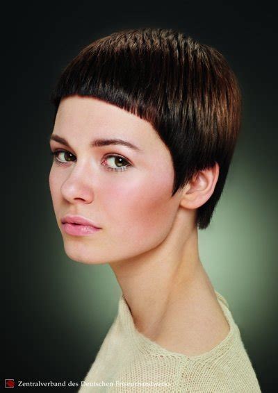 Frauen frisuren 2020 kurzhaarfrisuren damen 2020 trend. Die neuen Kurzhaarfrisuren 2012 - 2013 für Damen