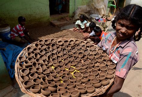 Travail Des Enfants Dans L Inde Image stock éditorial Image du lampe