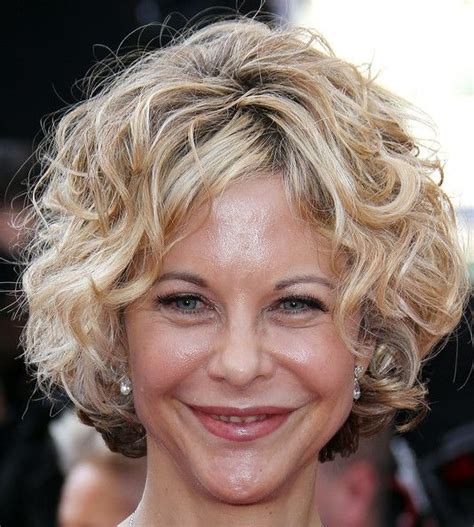 Meg Ryan Curled Out Bob Short Curly Hairstyles For Women Short Curly