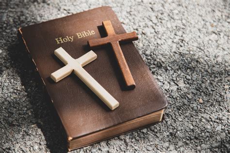Christentum: Geschichte & 7 Merkmale der Weltreligion
