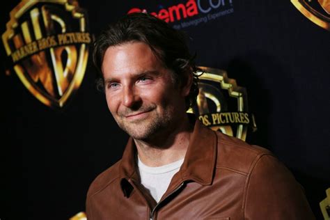 ‘a Star Is Born Director Bradley Cooper Wows Cinemacon With Trailer
