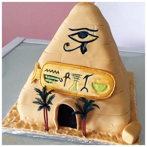 Les dernières créations cake factory. Pin van az cake design op pyramide, cake, azcakedesign ...