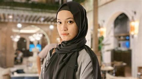 Profil Jihan Salsabila Istri Ustaz Syam Islam Itu Indah Dari Biodata Hot Sex Picture