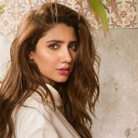 Mahira Khan Biography Biodata Wiki Age Height Weight Affairs And More