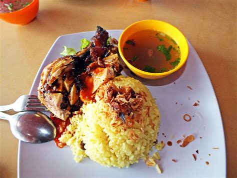 Nasi ayam boleh jadi berasal dari india, boleh jadi berasal dari new york dan sebagainya. Venoth's Culinary Adventures: Nasi Ayam Periuk Besar ...
