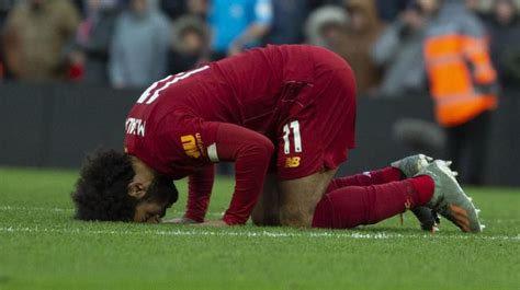 Cara sujud yang benar 2019. Sujud Mohamed Salah yang Ubah Cara Dunia Melihat Islam