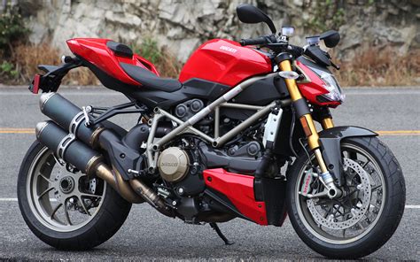 On this page we have collected some information and photos of all specifications 2010 ducati streetfighter s. wallpapers: Ducati Streetfighter S Wallpapers