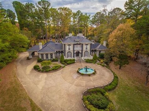 It tends to take those living in shelby county, tennessee an average of 22.8 minutes to get to work, with a majority commuting by car. STUNNING EAST MEMPHIS PRIVATE ESTATE | Tennessee Luxury ...