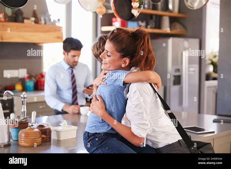 embracing, farewell, family life, cuddling, hug, hugging, farewells