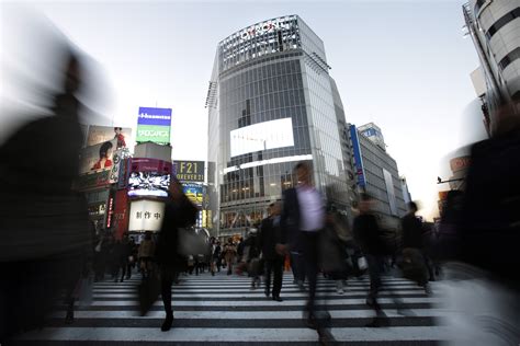Rise of 2 miti report 2018. Japan's economy shrinks for 2nd time in 2018