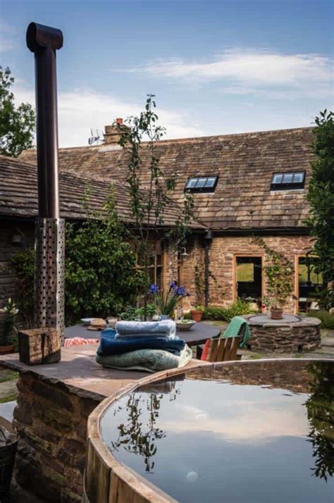 Modern Rustic Cottage In The English Countryside Of Herefordshire