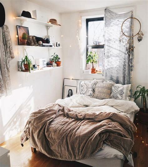 Astounding 30 Best Modern Bedroom Decorating For Your Cozy Bedroom