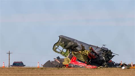 Video Officials Give Update After Dallas Air Show Plane Crash