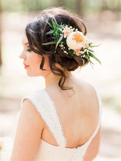 37 ways to wear flowers in your hair on your wedding day wedding hair flowers flowers in hair