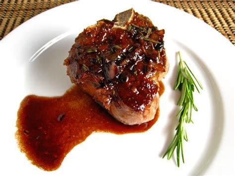 Lamb Chops With Pomegranate And Red Wine Sauce Recipe On Closet Cooking