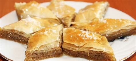 Vyrůstala v jaroměřicích nad rokytnou, kde snila o povolání učitelky a chvíli i o korunce krásy. Baklava Resepti / Omenabaklava Alko / Čudno je to što je ...