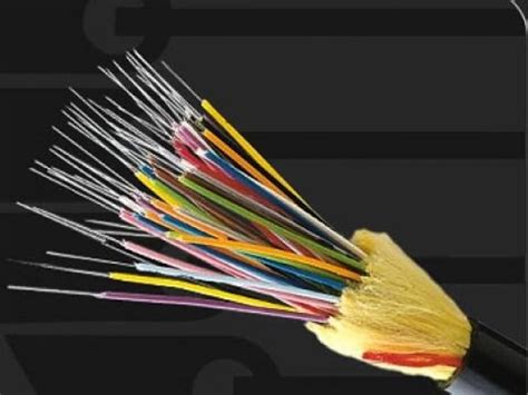 Pemasangan serta perawatan untuk kabel fiber optik terbilang sulit, karena jika terjadi kerusakan. Оптоволокно: что это такое? - YouTube