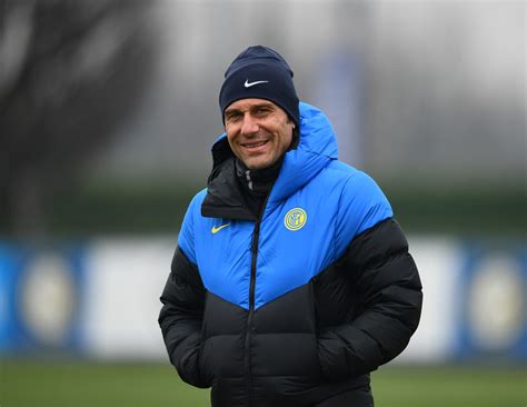 La decisione sarebbe già stata presa dalla proprietà. CdS - Le tre mosse di Conte per la fuga scudetto: dall'atteggiamento...