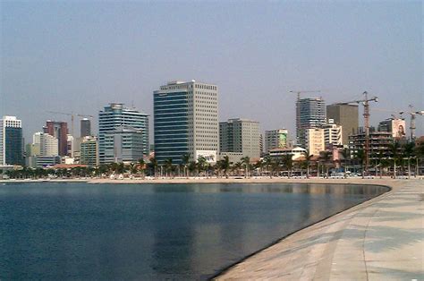 DistraÇÕesiimagens Baía De Luanda