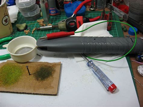 Adary's scrapbook: DIY Static grass applicator for under $15