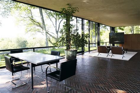 Philip Johnsons Glass House Is An Icon Of Mid Century Modernism