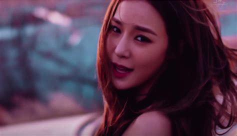 Tiffany Reveals Music Video For ‘i Just Wanna Dance’