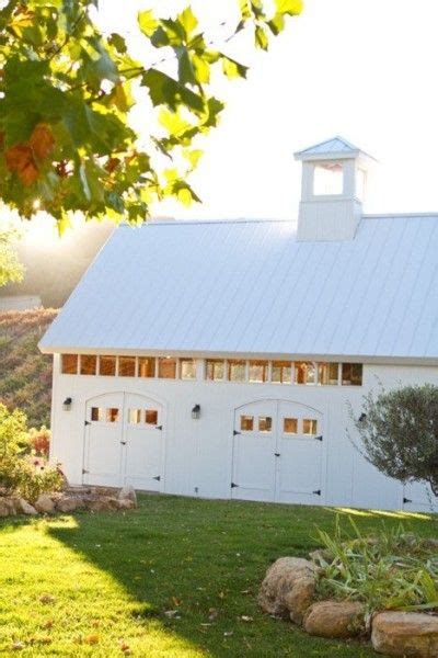 20 Cozy Barn Homes You Wish You Could Live In Country Barns Old Barns