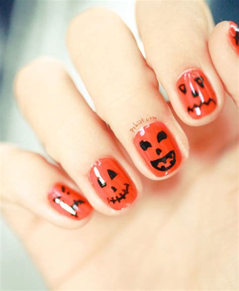 19 ways to dress up your nails for halloween via brit co nail art