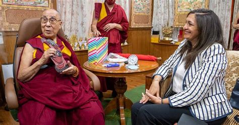 US Tibet Coordinator Meets Dalai Lama Tibetans In India
