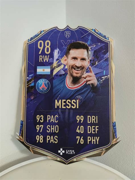 Fifa 22 Ultimate Team Lionel Messi Toty Card Gigante Cardsplus It