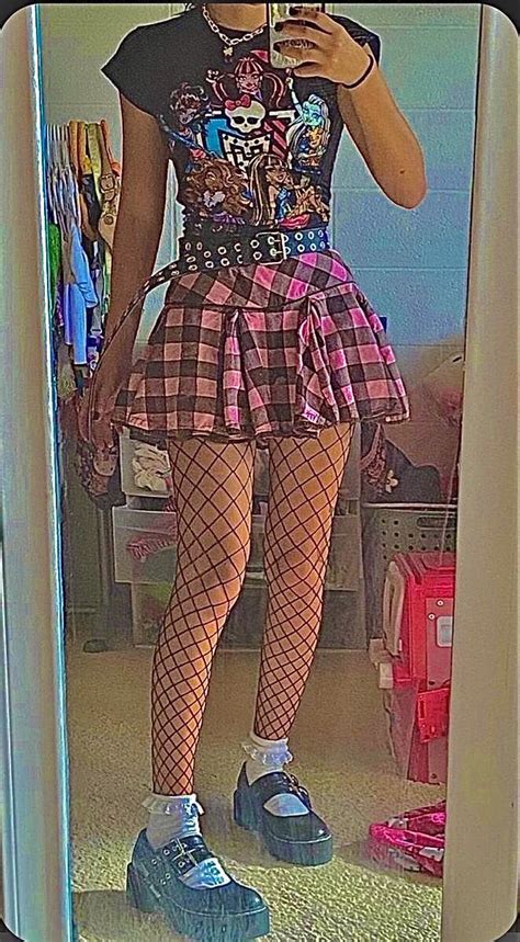 pinterest — 𝑜𝒽𝓃𝑜𝒸𝒶𝓇𝑜𝓁𝒾𝓃𝑒 | Fashion inspo outfits, Alternative outfits