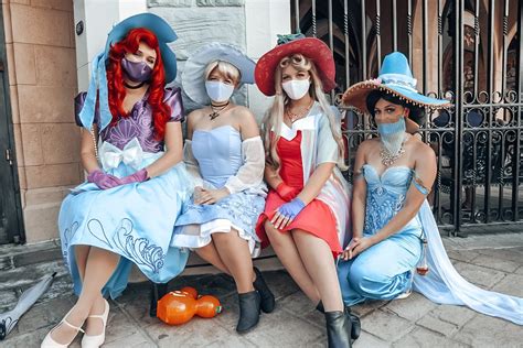 The Coolest Disney Princess Costumes Weve Ever Seen Perfecting The Magic