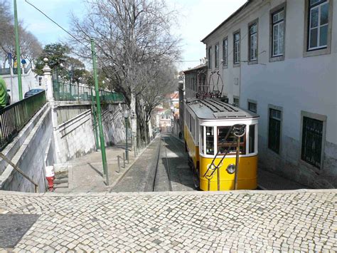 Noch dazu gibt es tolle sehenswürdigkeiten in lissabon zu entdecken. Portugal Lissabon Sehenswürdigkeiten: Elevador da Gloria
