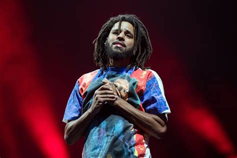 Cole is the first rapper in 25 years to have an album go platinum without any big guest collaborators. RS Charts: J. Cole's Dreamville Comp Debuts Atop Top 200 ...